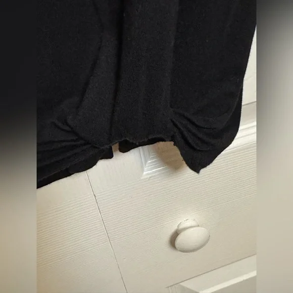 Scarlett Black Long Sleeve Christmas Tee with Red and White Design - Picture 5 of 9